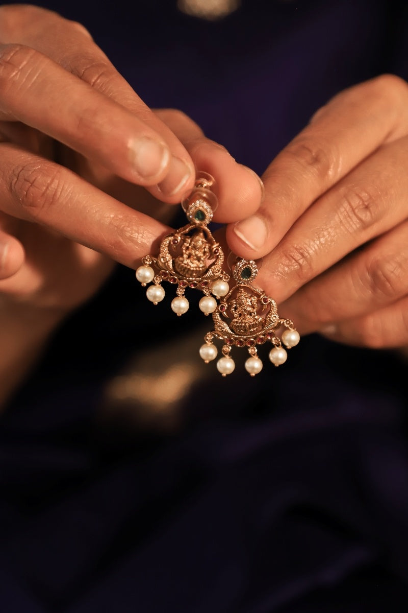 Temple-Nakshi Haram with Earring