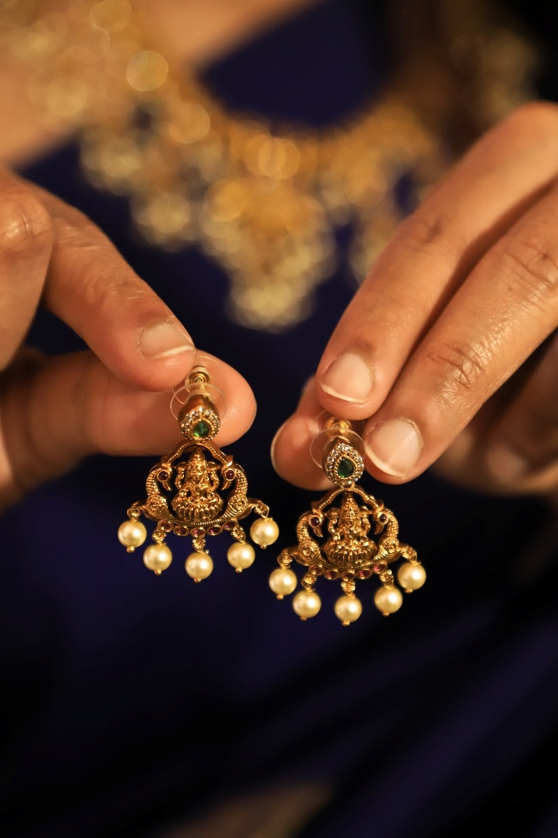 Temple-Nakshi Haram with Earring
