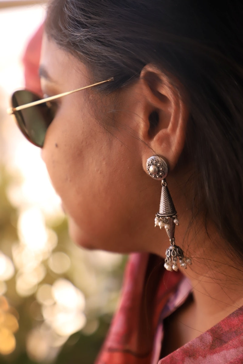Nila Taranga Earring